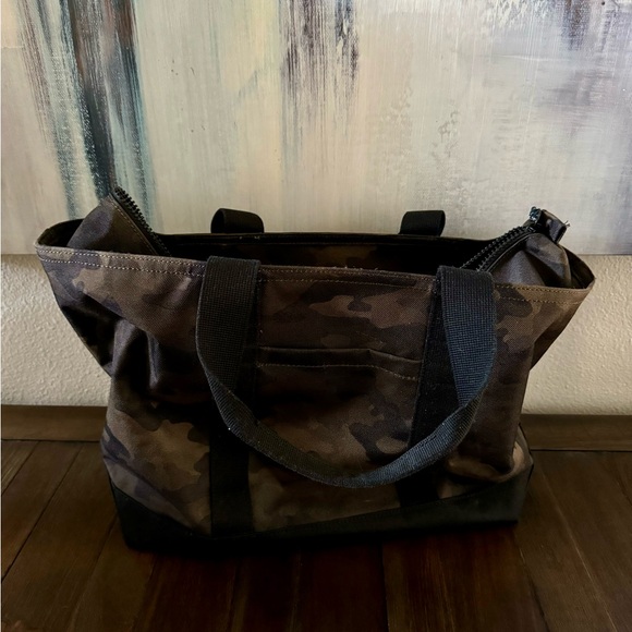 Other - Banana Republic Tote Bag